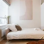 Szerb Boutique Suites, By Bqa 3*