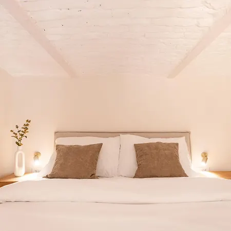Szerb Boutique Apartments, By Bqa 住宿加早餐酒店 布达佩斯