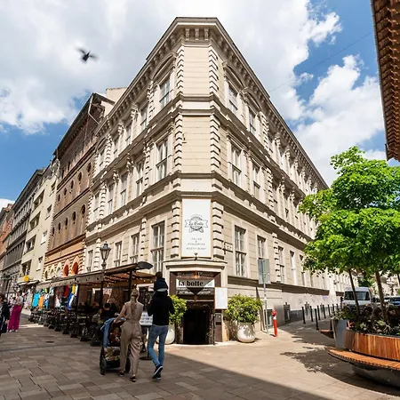Szerb Boutique Apartments, By Bqa 布达佩斯