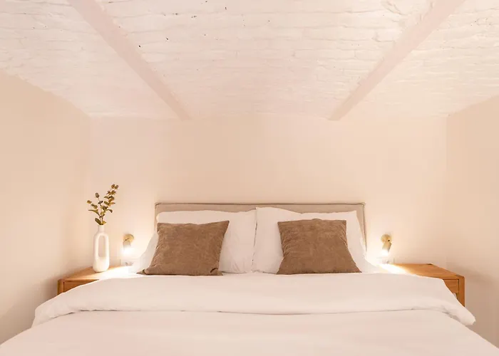 Szerb Boutique Suites, By Bqa Bed & Breakfast Budapest