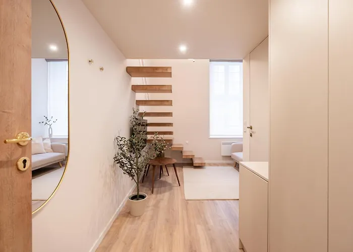 Szerb Boutique Suites, By Bqa Bed & Breakfast