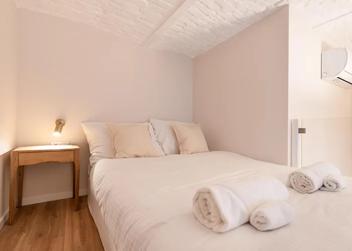 Szerb Boutique Suites, By Bqa 3*