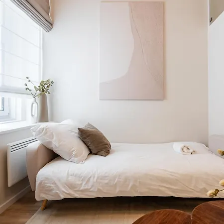 Szerb Boutique Suites, By Bqa 3*