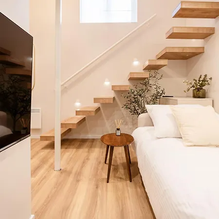 Szerb Boutique Suites, By Bqa Bed & Breakfast Budapešť